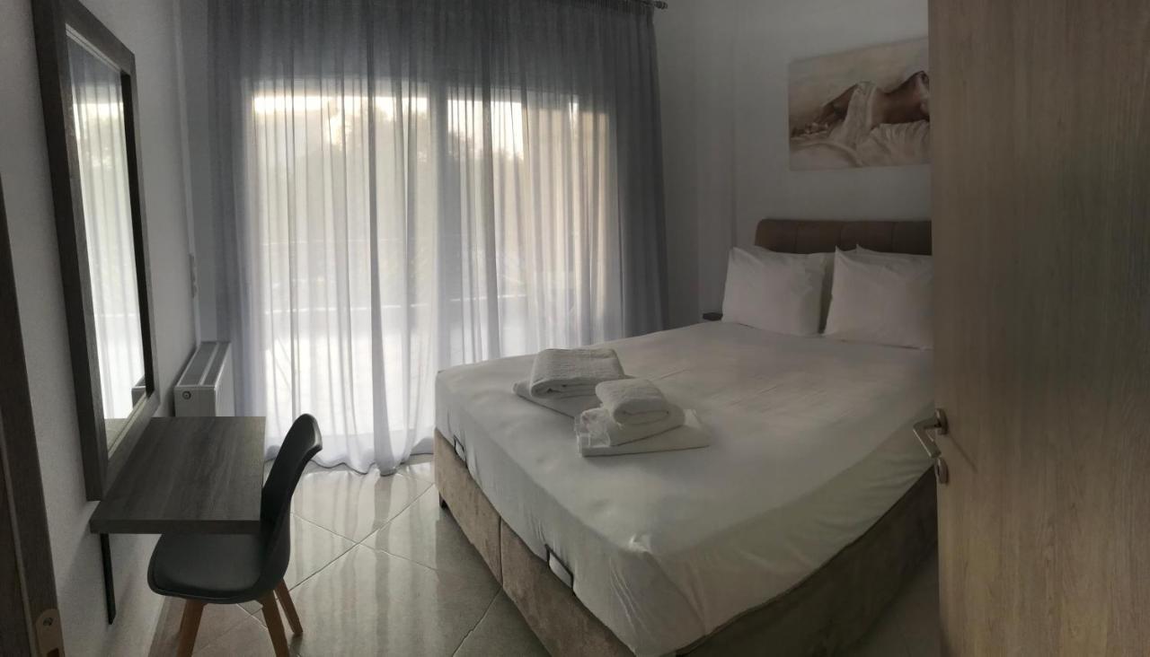 Cyclops Luxury Apartments Igoumenitsa Bagian luar foto