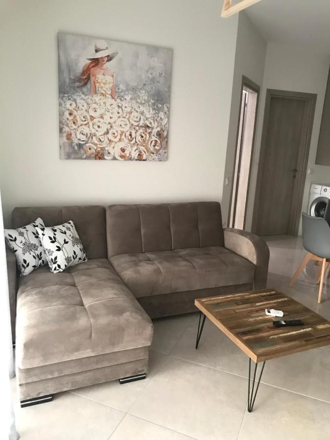 Cyclops Luxury Apartments Igoumenitsa Bagian luar foto