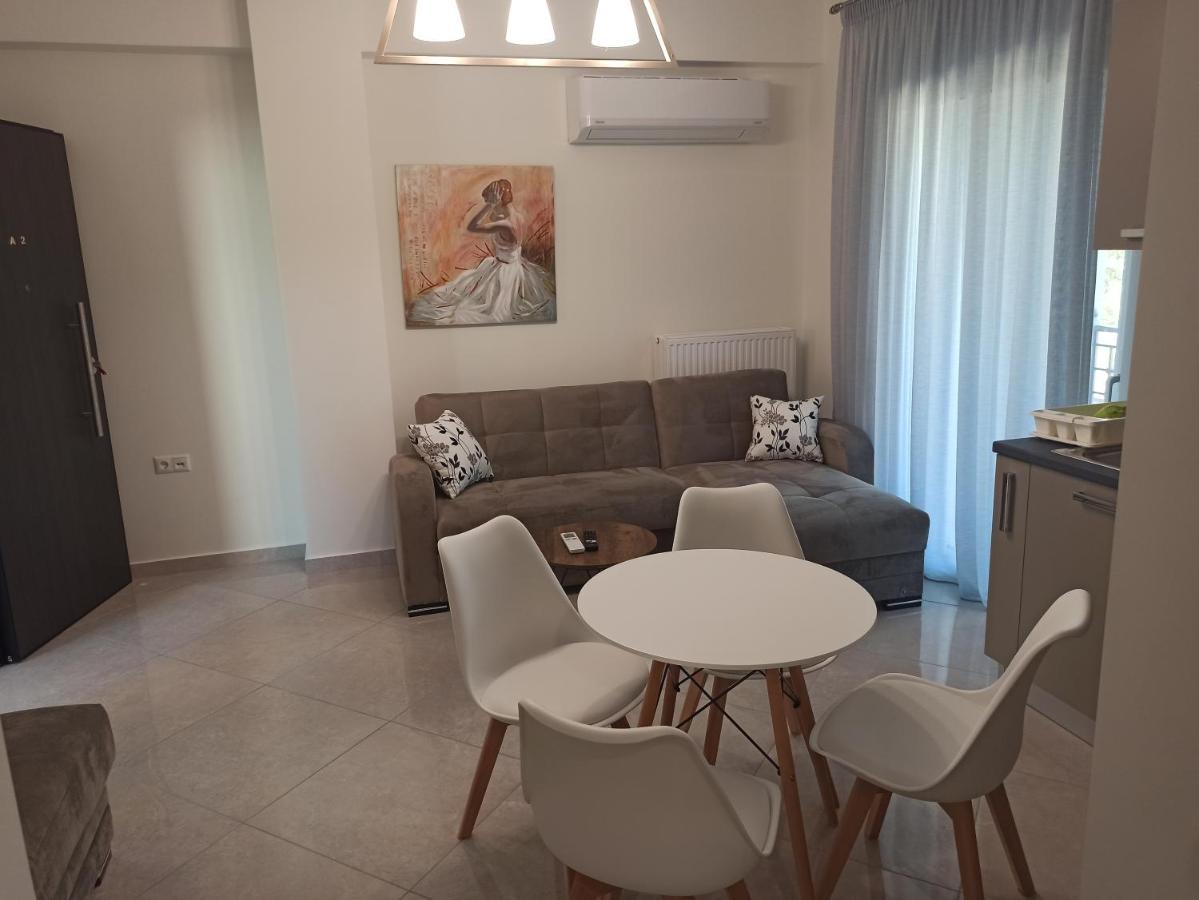 Cyclops Luxury Apartments Igoumenitsa Bagian luar foto