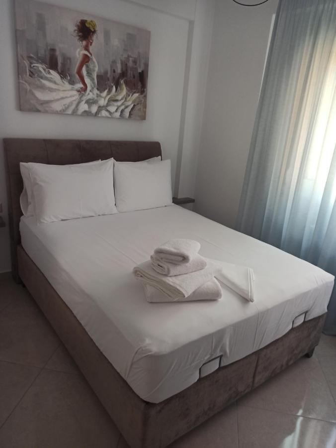 Cyclops Luxury Apartments Igoumenitsa Bagian luar foto