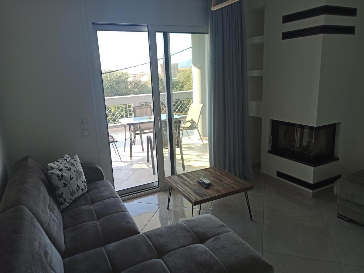 Cyclops Luxury Apartments Igoumenitsa Bagian luar foto