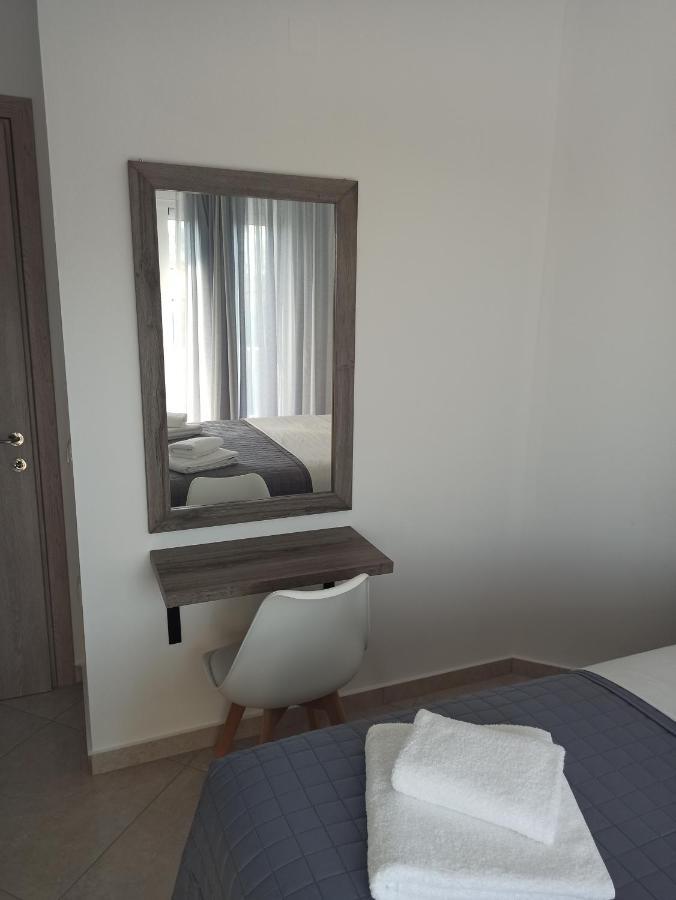 Cyclops Luxury Apartments Igoumenitsa Bagian luar foto
