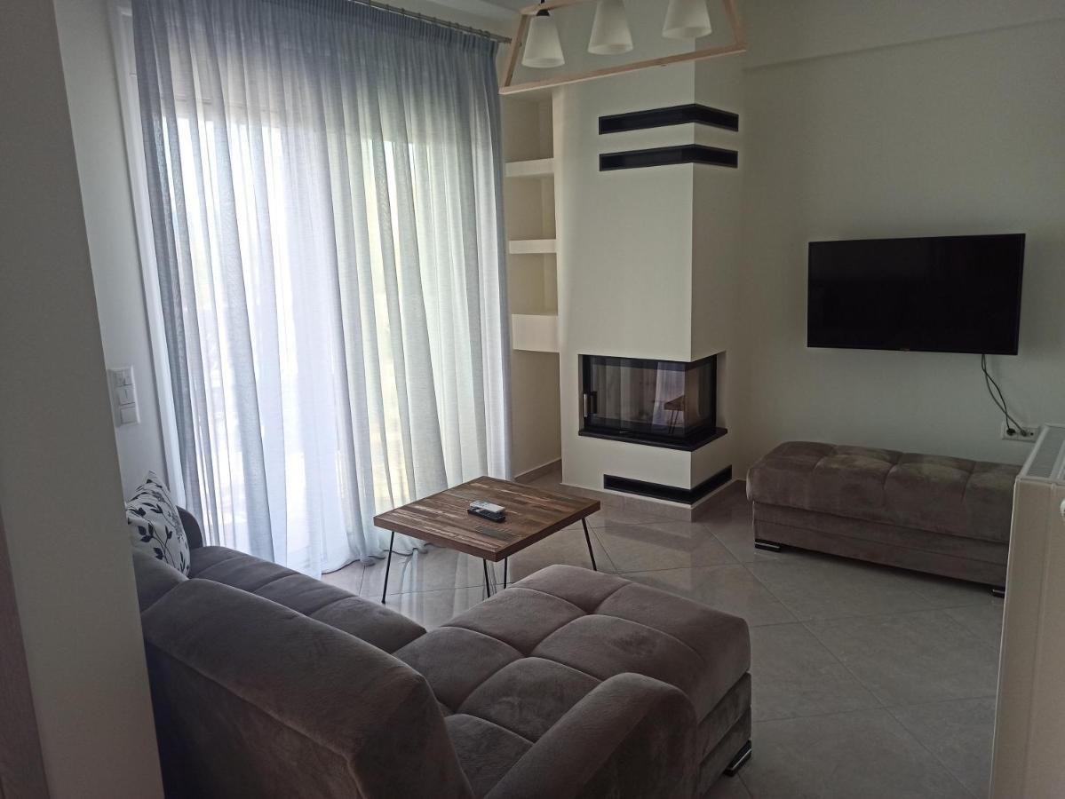 Cyclops Luxury Apartments Igoumenitsa Bagian luar foto