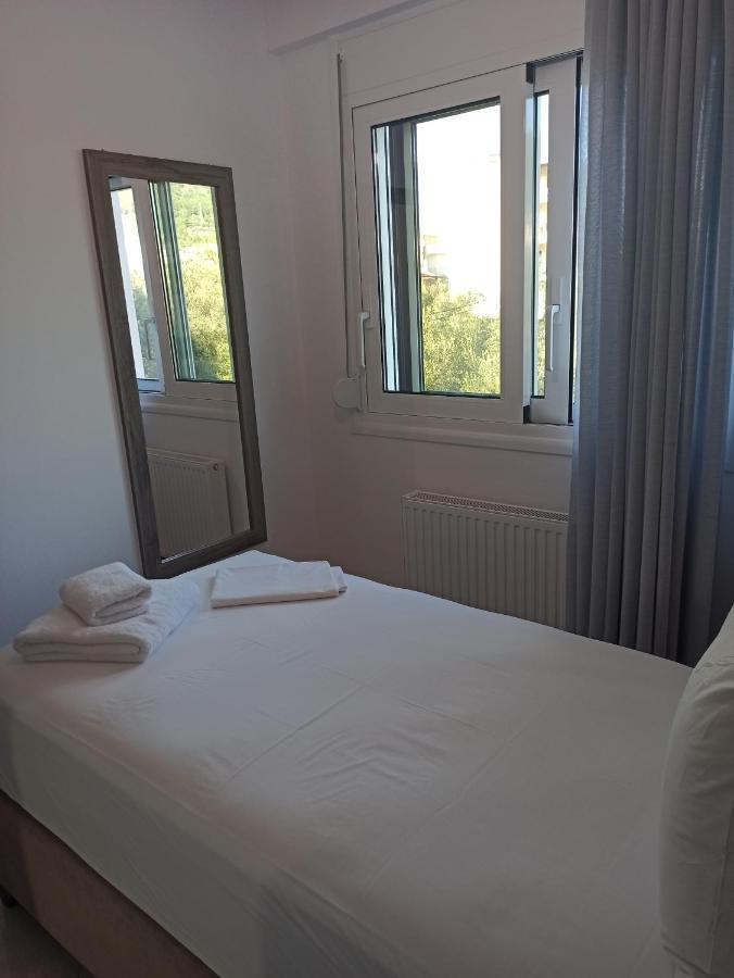 Cyclops Luxury Apartments Igoumenitsa Bagian luar foto
