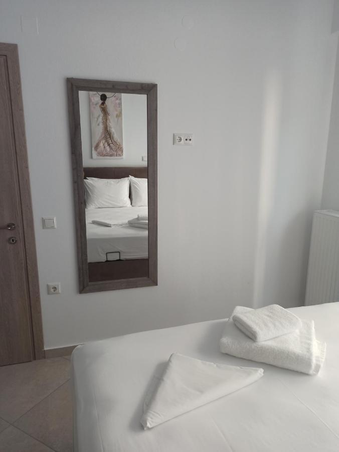 Cyclops Luxury Apartments Igoumenitsa Bagian luar foto