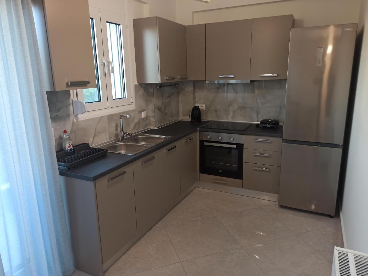 Cyclops Luxury Apartments Igoumenitsa Bagian luar foto