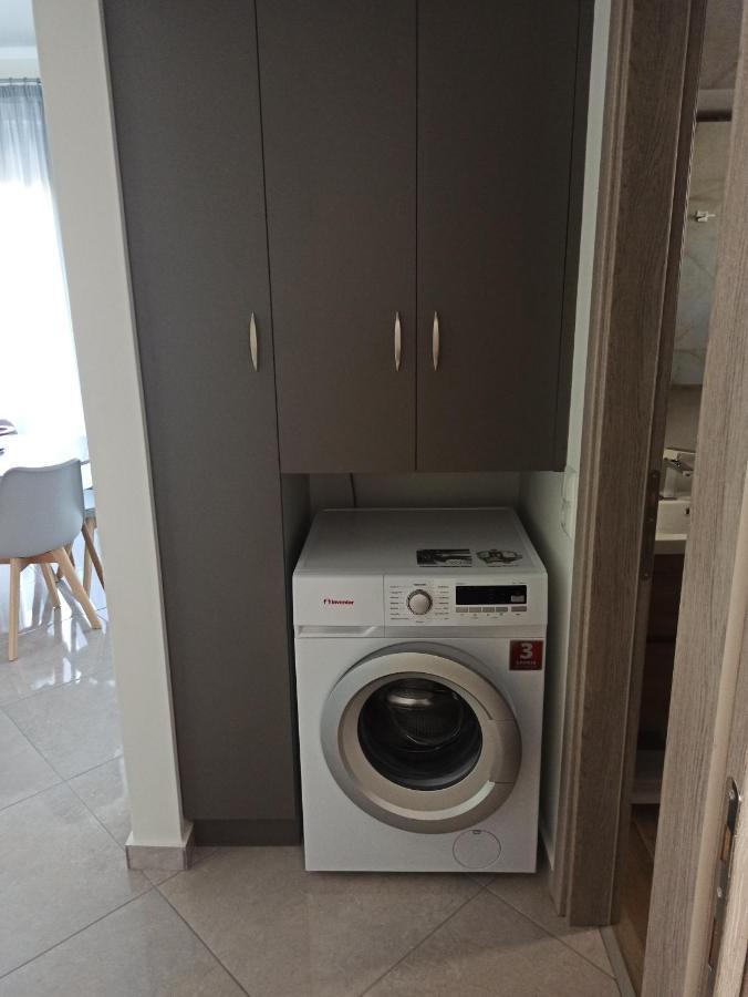 Cyclops Luxury Apartments Igoumenitsa Bagian luar foto